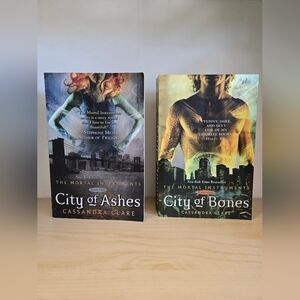 City of Bones and City of Ashes Book Set